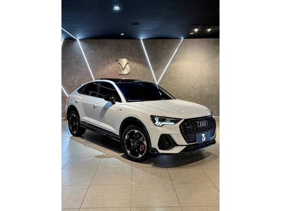 AUDI Q3 2.0 40 TFSI GASOLINA SPORTBACK PERFORMANCE BLACK QUATTRO TIPTRONIC AUDI Q3 2.0 40 TFSI GASOLINA SPORTBACK PERFORMANCE BLACK QUATTRO TIPTRONIC